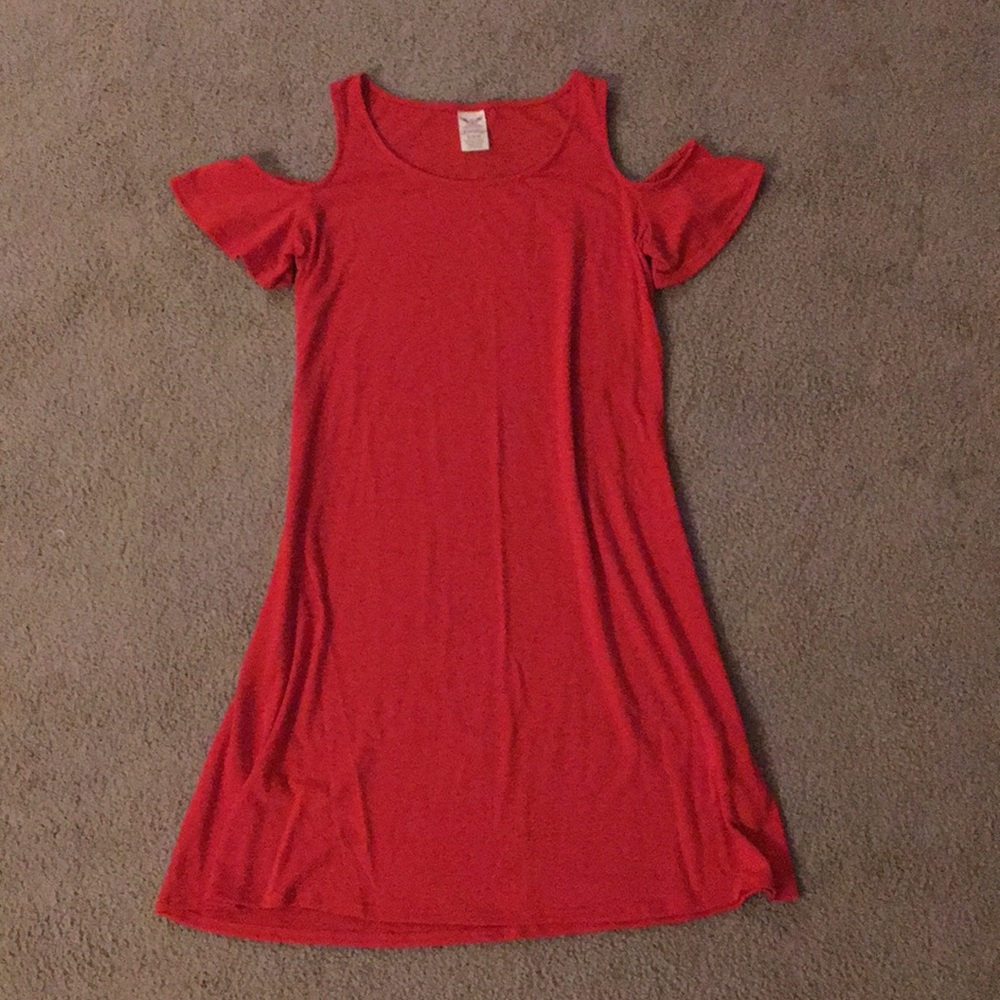 Dress with cutout sleeves